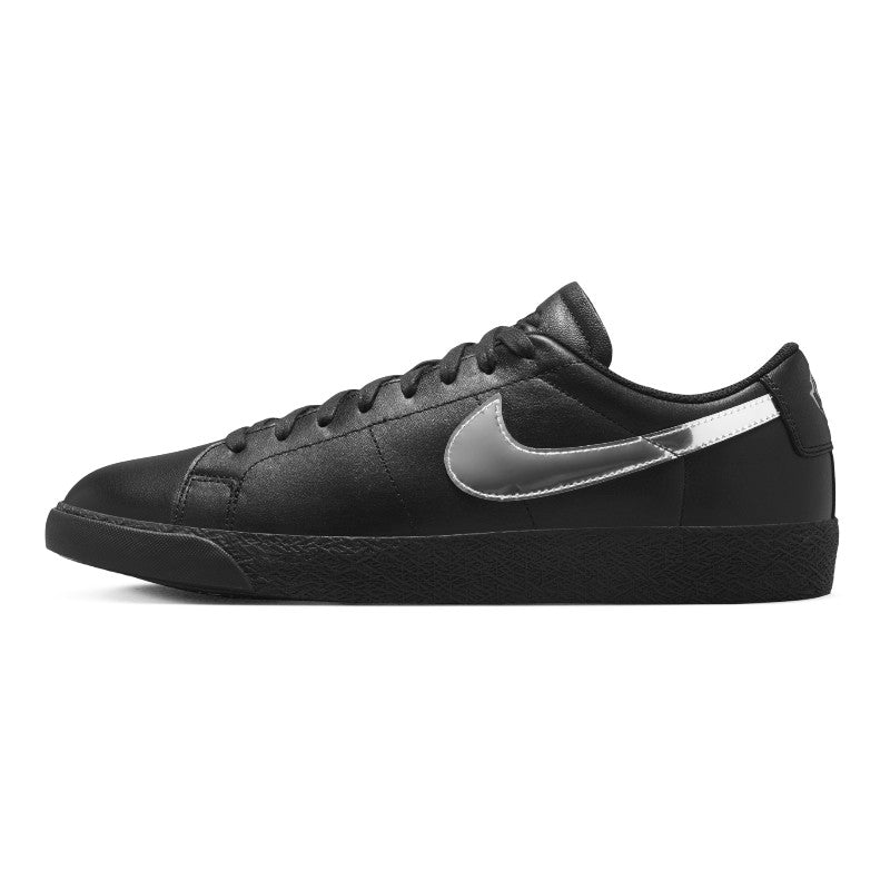 Nike SB Blazer Low QS - Black/Metallic Silver